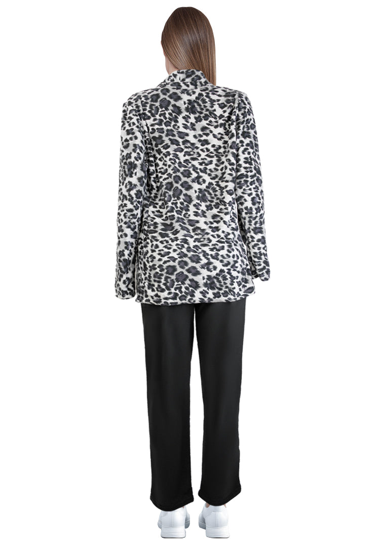 Chaqueta  Animal print con pantalón
